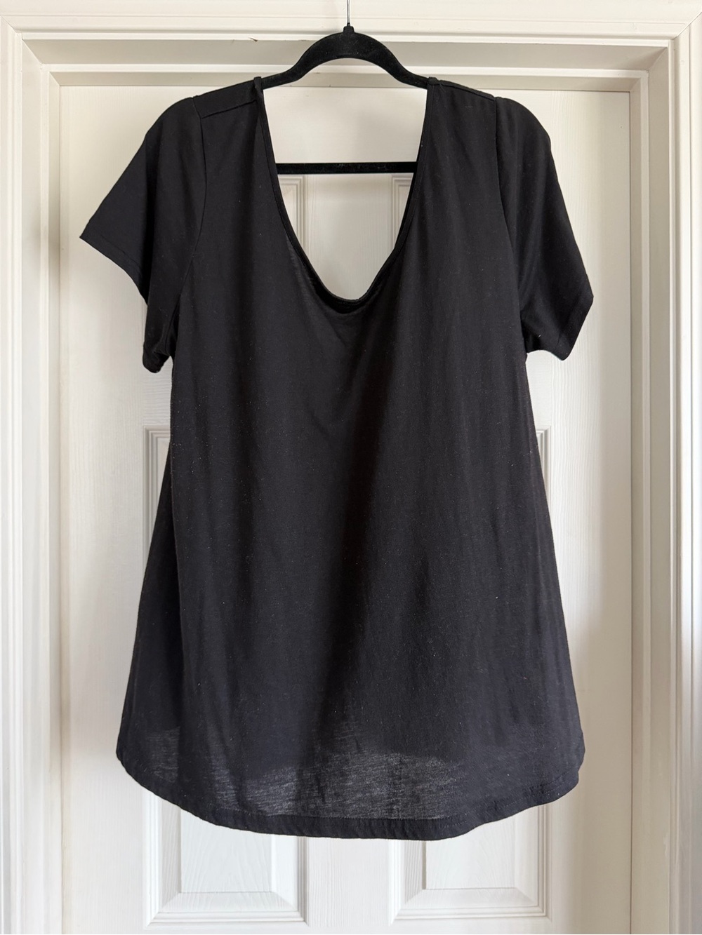 SHEIN Black Short Sleeve Scoop Neck Tee